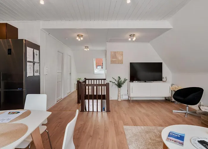 Daire 3 Bedroom In Heart Of