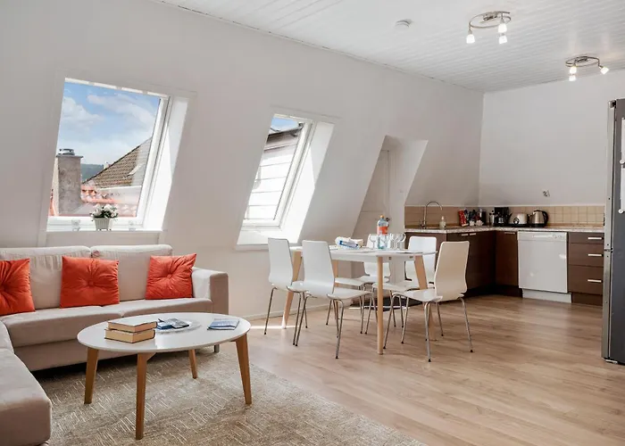 3 Bedroom In Heart Of *