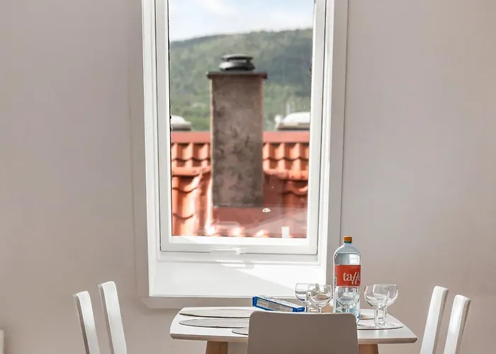 3 Bedroom In Heart Of Διαμέρισμα *